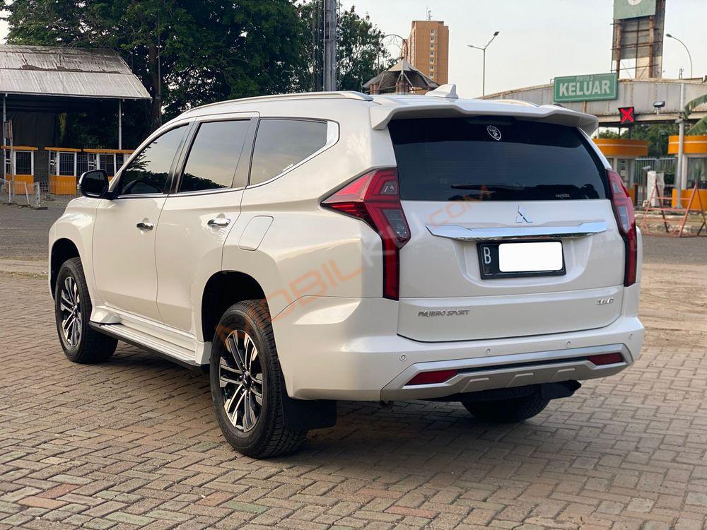 Mobil Mitsubishi Pajero Sport 2021