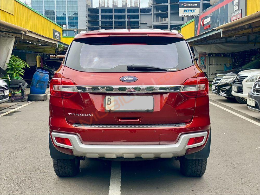 Mobil Ford Everest 2016