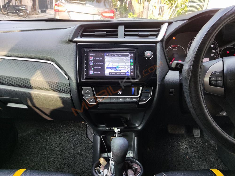 https://mobilku.s3.ap-southeast-3.amazonaws.com/ads/1000/d317c935-24ae-4e32-a184-3ce5f8392a84.jpeg