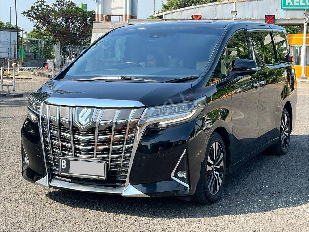 Mobil Toyota Alphard 2020