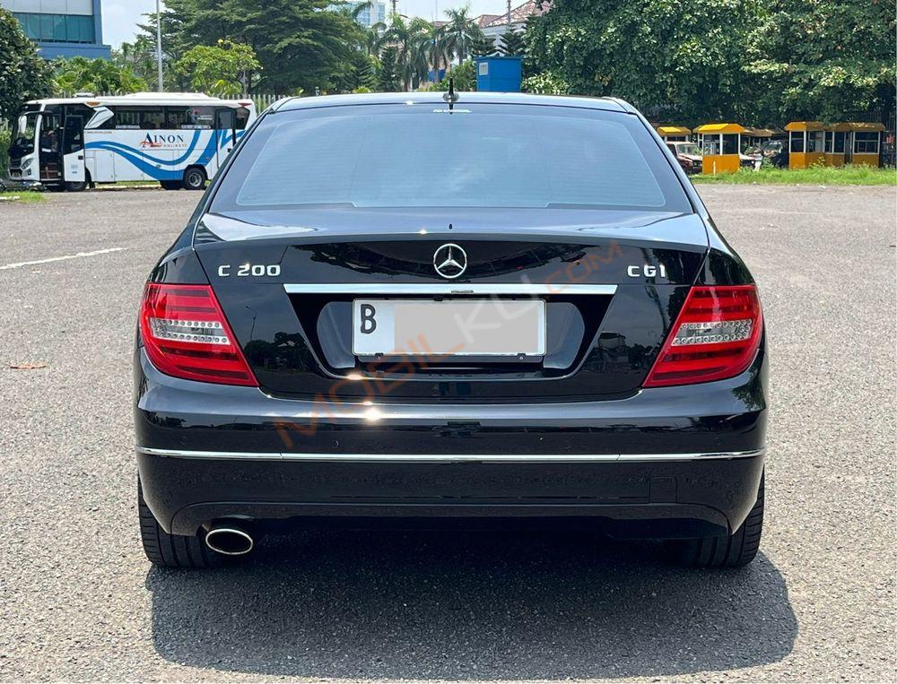 Mobil Mercedes-Benz C-Class 2013