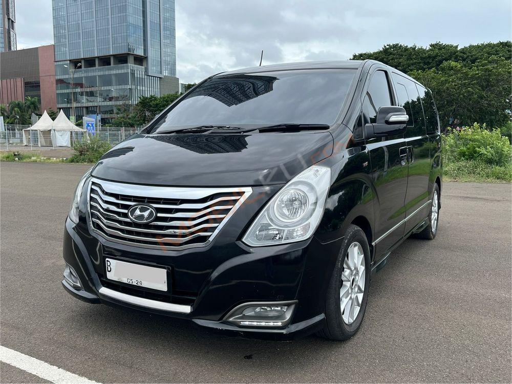 Mobil Hyundai H-1 2015