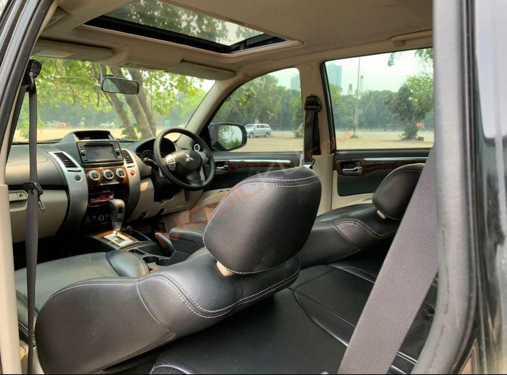 Mobil Mitsubishi Pajero Sport 2013