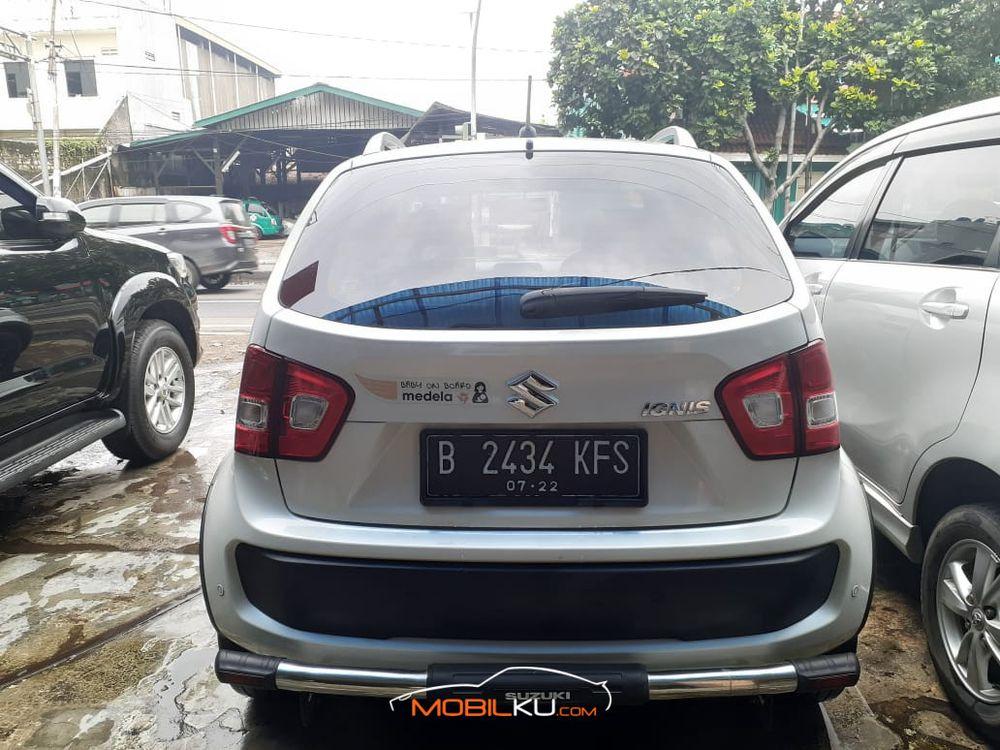 https://mobilku.s3.ap-southeast-3.amazonaws.com/ads/1000/d65a22ab-0933-47db-b882-9db970ec7be3.jpeg