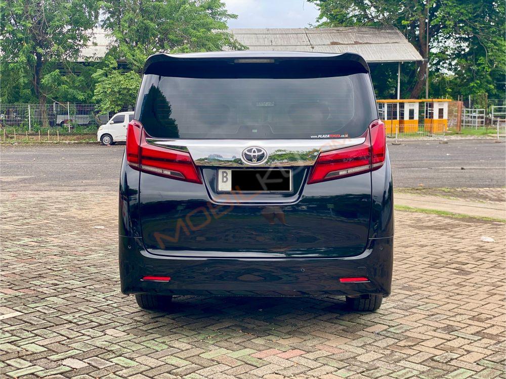 Mobil Toyota Alphard 2019