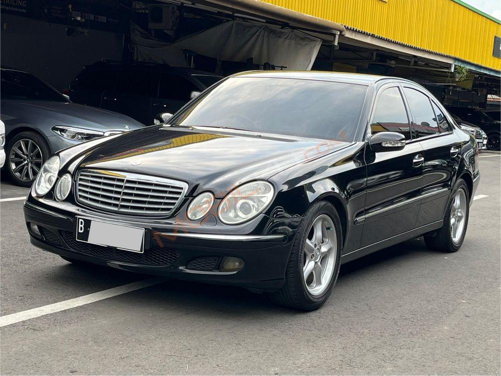 Mobil Mercedes-Benz E-Class 2006