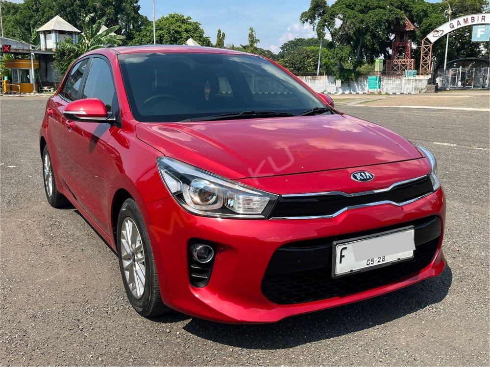 Mobil Kia Rio 2017