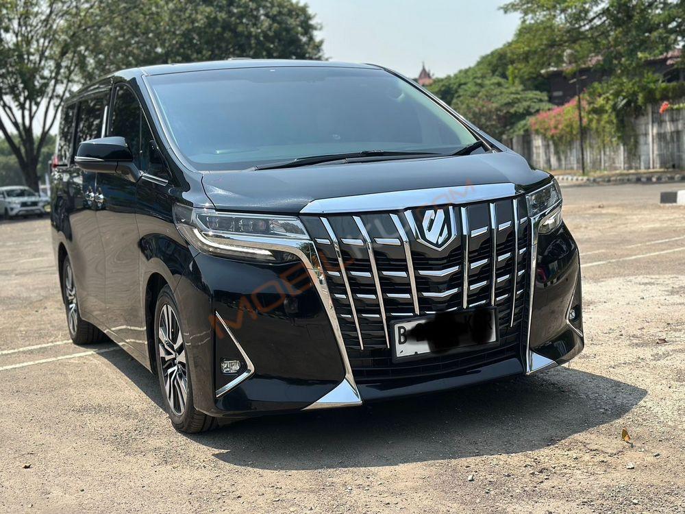 Mobil Toyota Alphard 2019