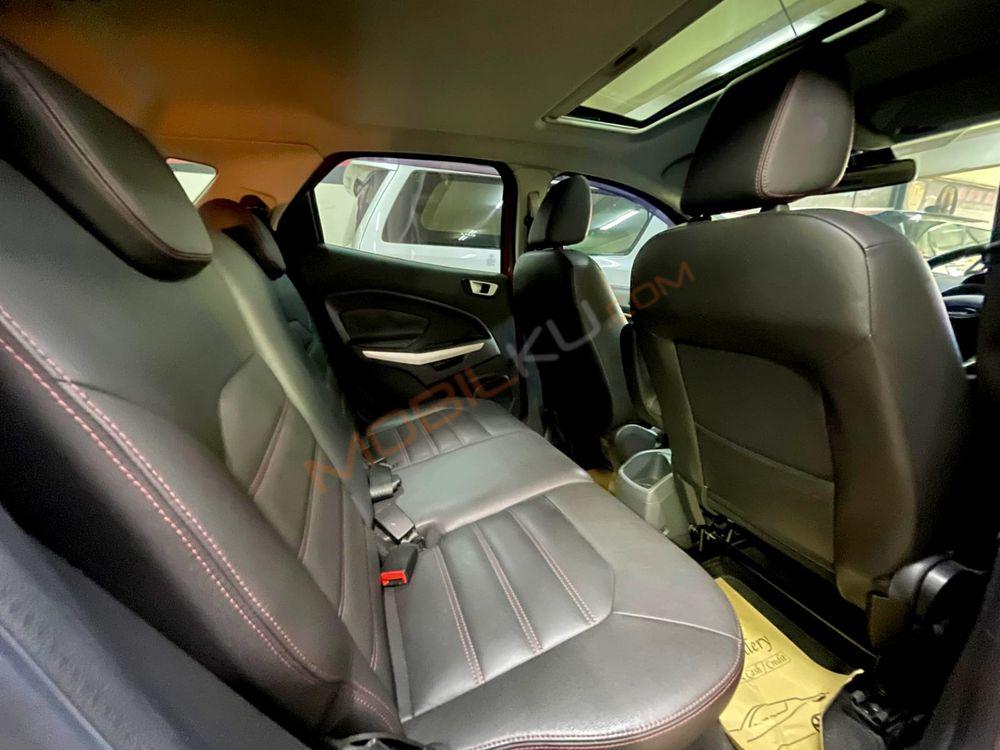 Mobil Ford EcoSport 2014