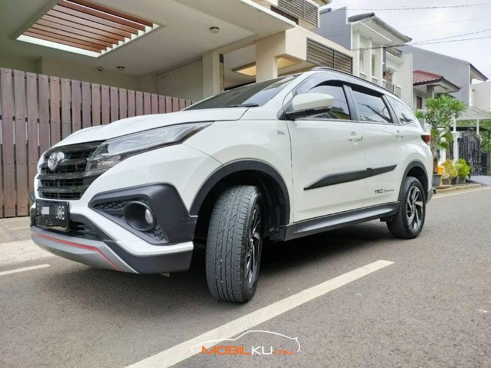 https://mobilku.s3.ap-southeast-3.amazonaws.com/ads/1000/dbf37f3b-5ebc-4073-ae12-30ed1ebb523f.jpeg
