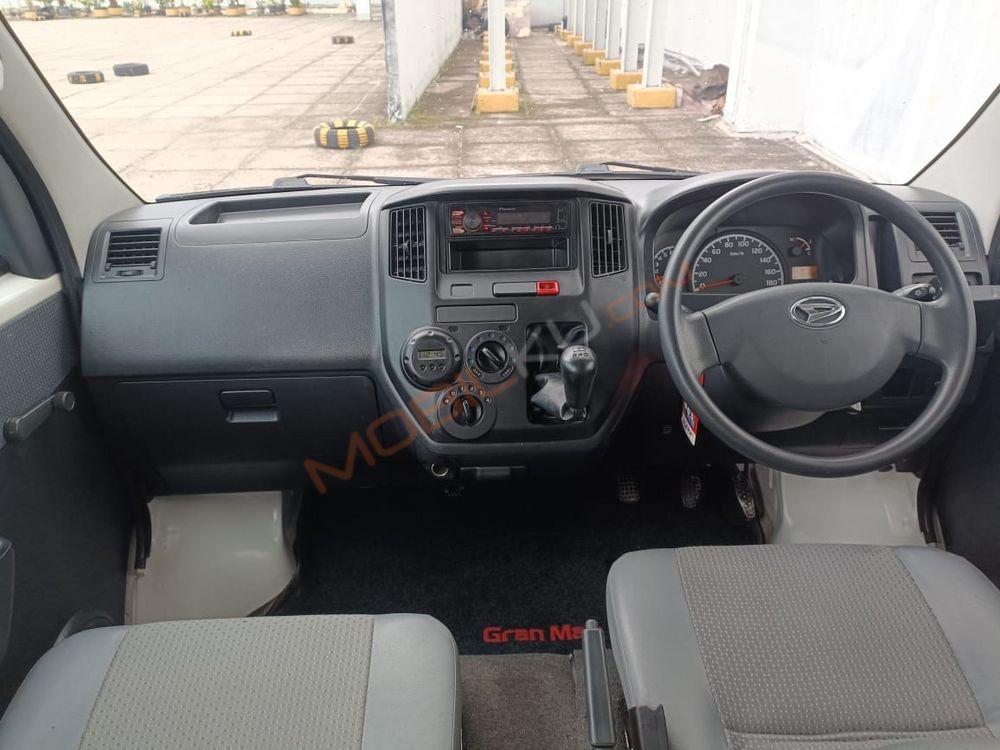 https://mobilku.s3.ap-southeast-3.amazonaws.com/ads/1000/dc940caf-0d34-4d16-8beb-6b7002fd4fa3.jpeg