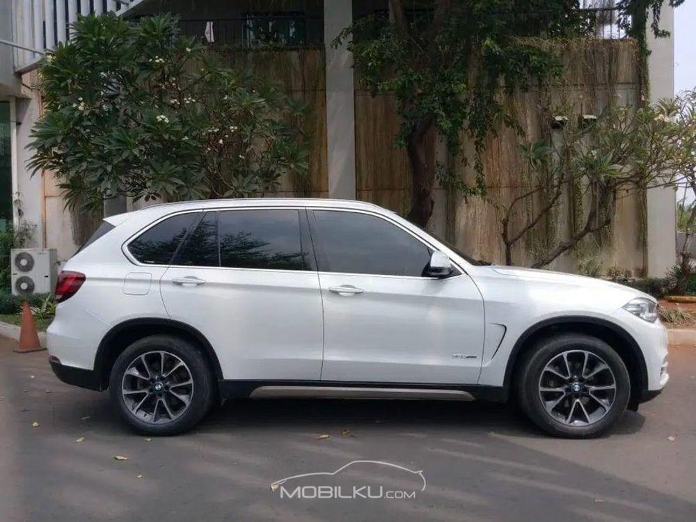 https://mobilku.s3.ap-southeast-3.amazonaws.com/ads/1000/dde2d16f-d955-4145-abc1-7bc36cf7c832.jpeg