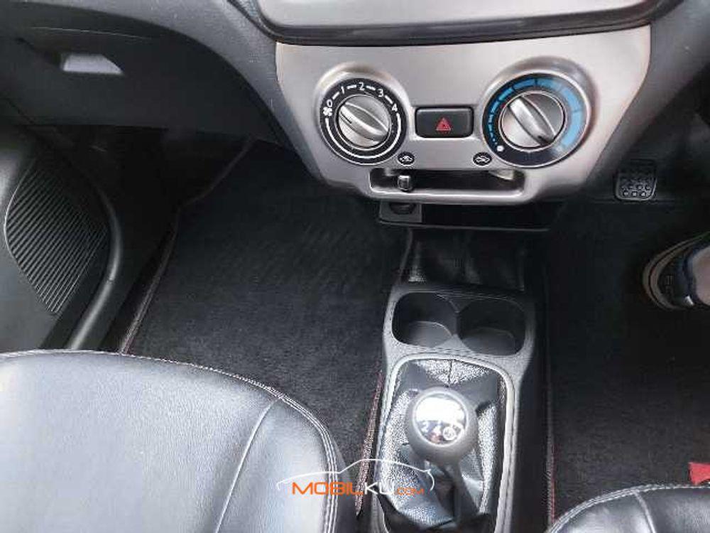 https://mobilku.s3.ap-southeast-3.amazonaws.com/ads/1000/e288e2c1-ce75-4ee9-9ce0-6c71a2350999.jpg