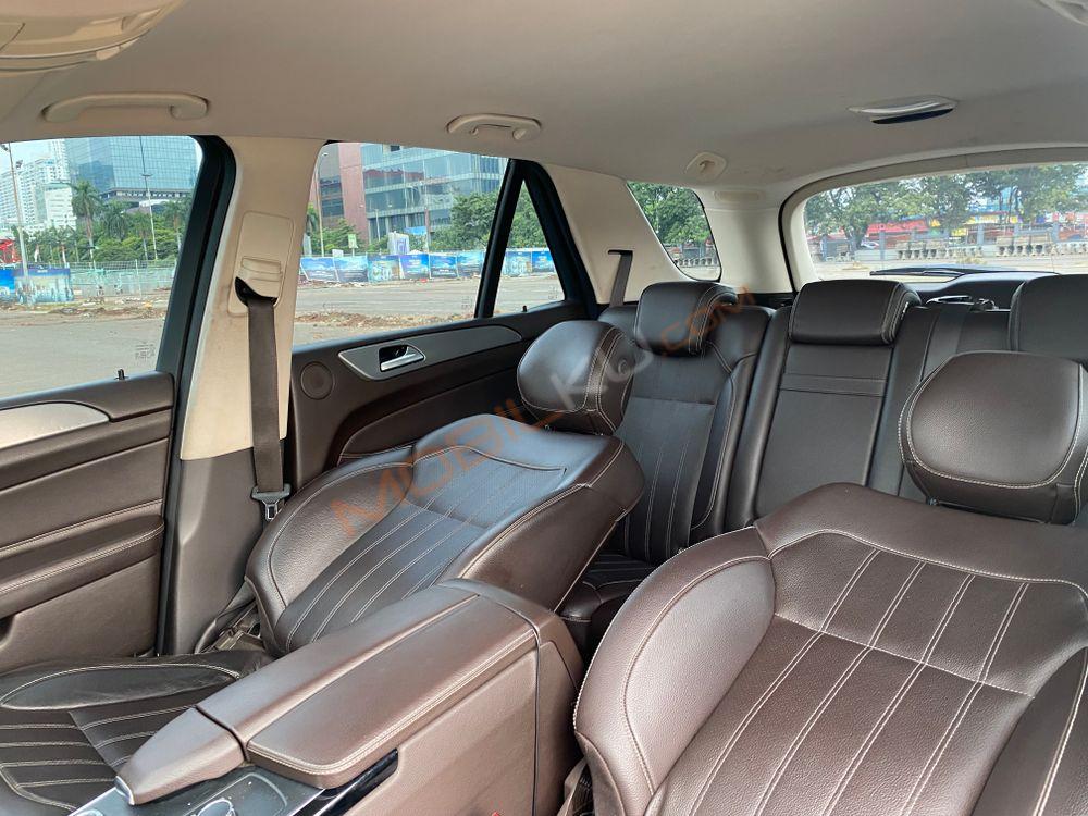 Mobil Mercedes-Benz GLE 2016