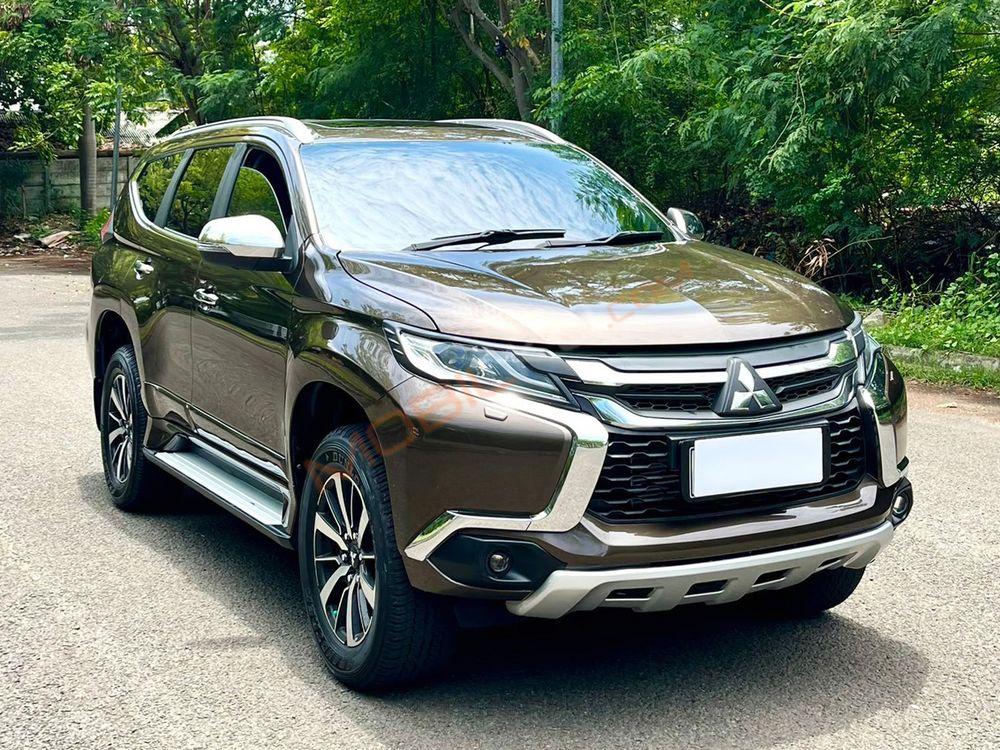 Mobil Mitsubishi Pajero Sport 2016