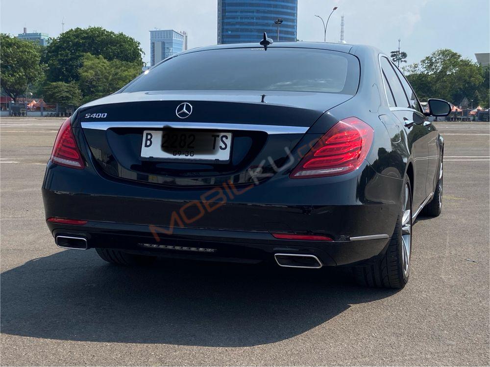 Mobil Mercedes-Benz S-Class 2015