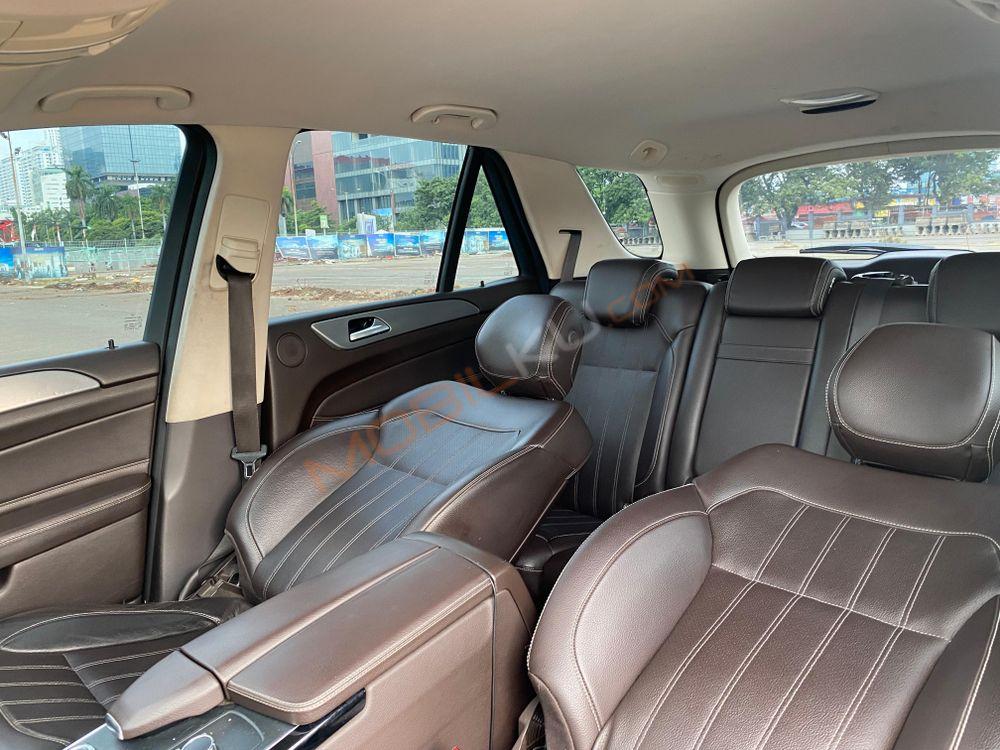 Mobil Mercedes-Benz GLE 2016