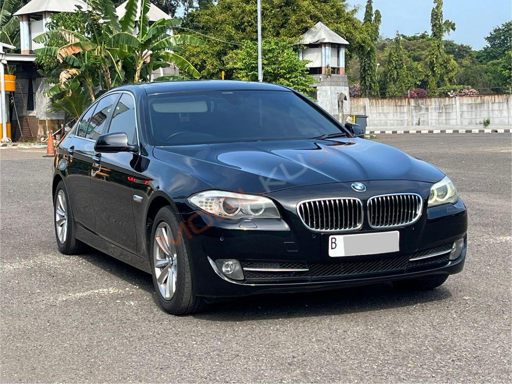 Mobil BMW 5 Series 2013