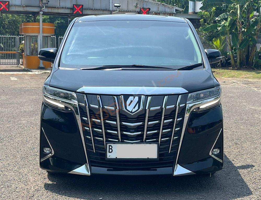 Mobil Toyota Alphard 2019