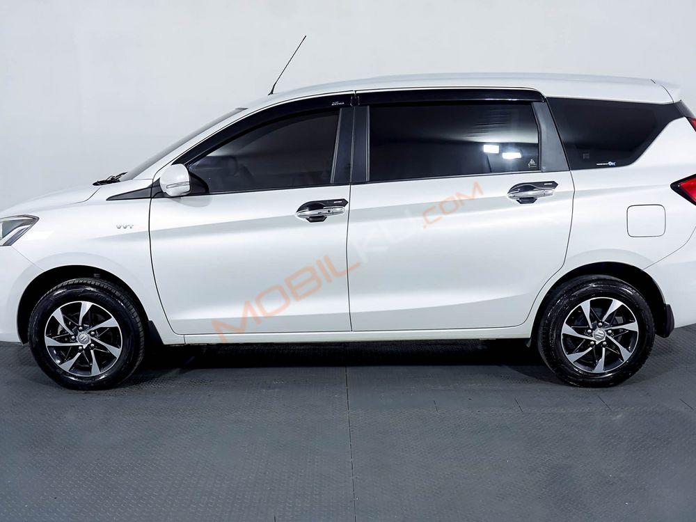 https://mobilku.s3.ap-southeast-3.amazonaws.com/ads/1000/e4cea1b7-ccbc-48d3-8c0e-e66099f49483.jpeg