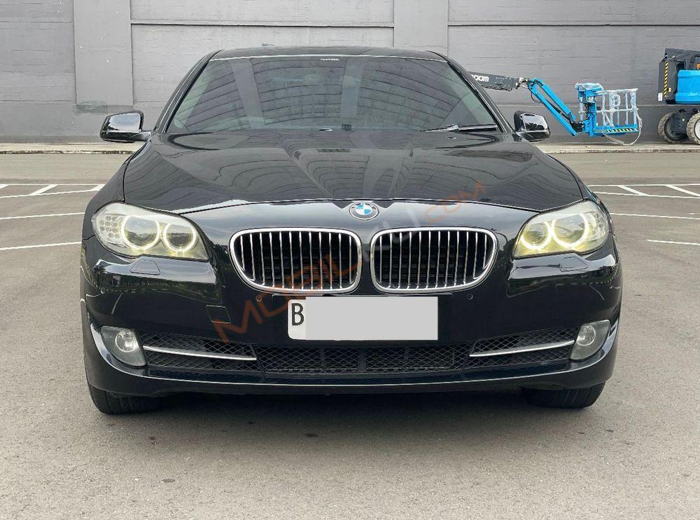 Mobil BMW 5 Series 2013