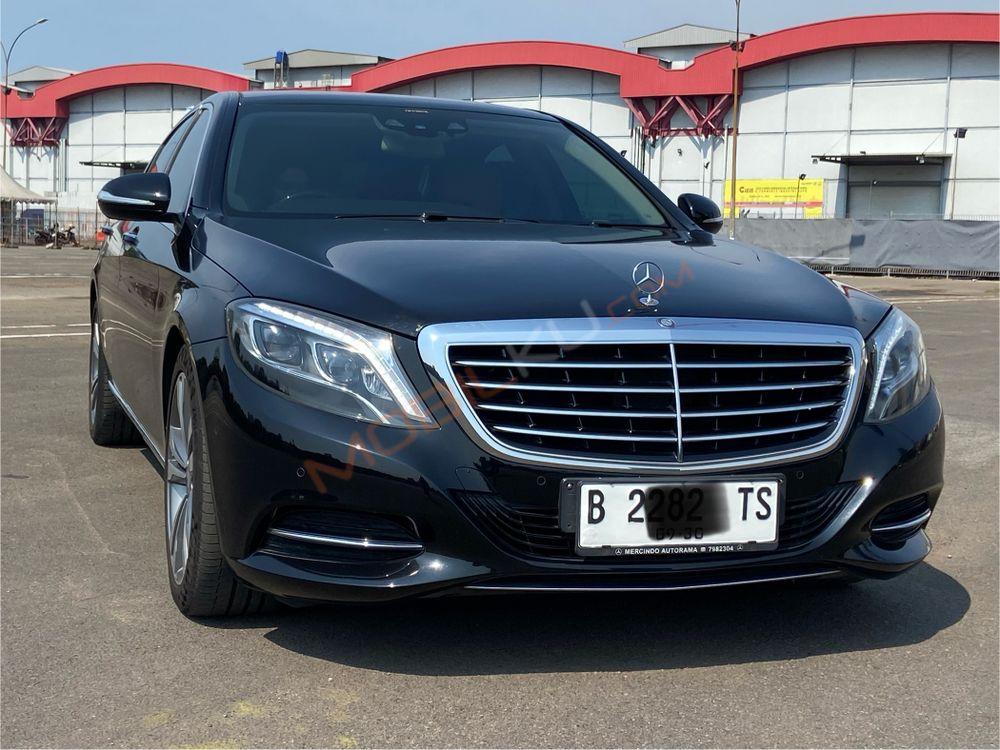 Mobil Mercedes-Benz S-Class 2015