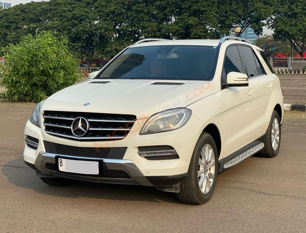 Mobil Mercedes-Benz ML 2013