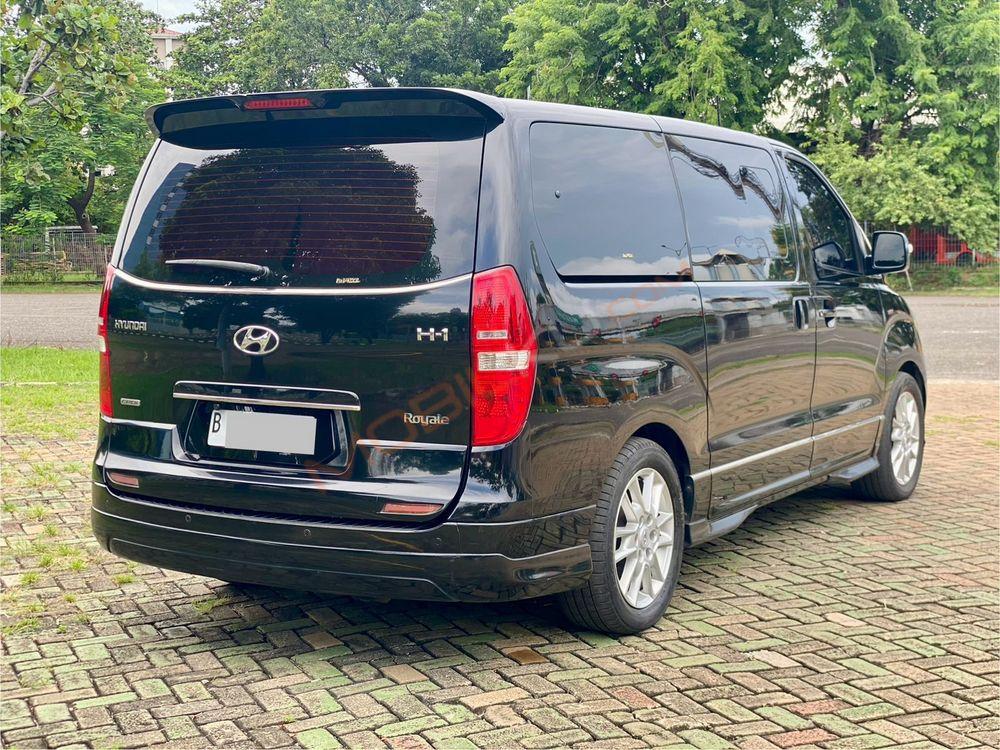 Mobil Hyundai H-1 2016