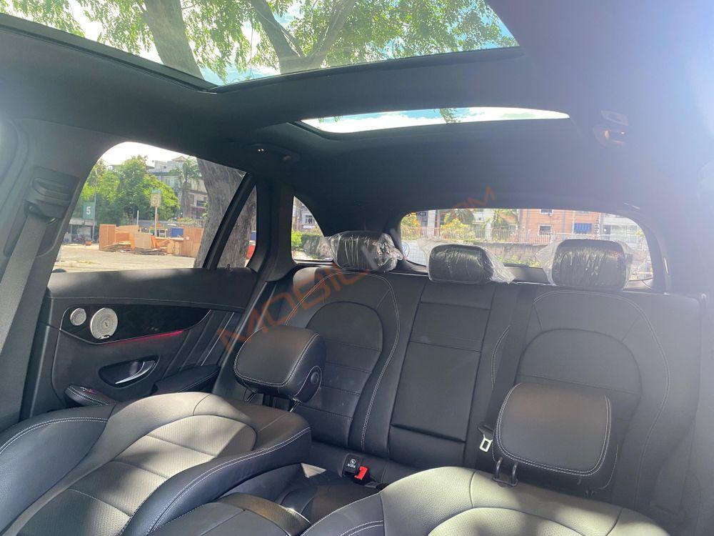 Mobil Mercedes-Benz GLC 2022