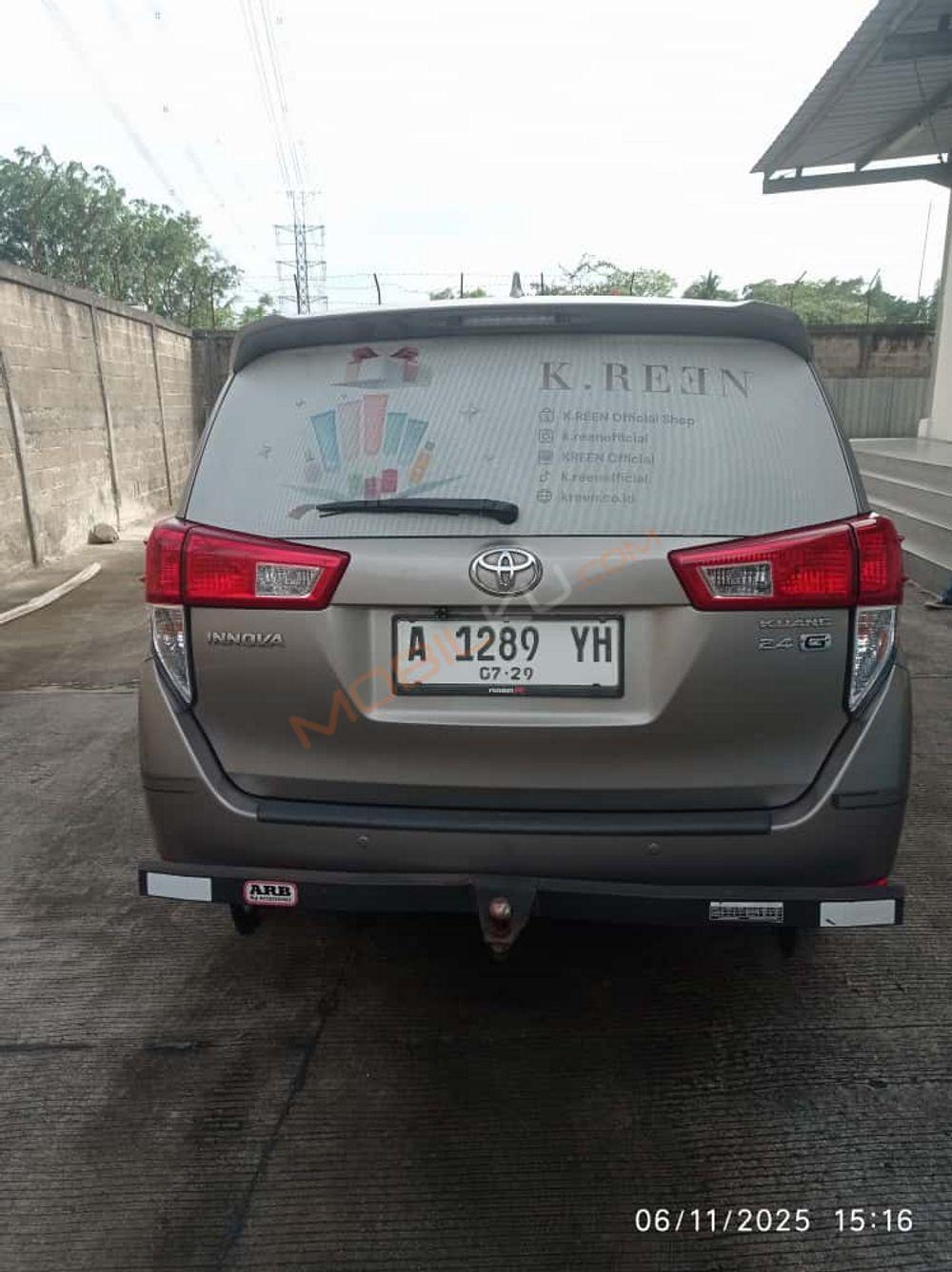 Mobil Toyota Kijang Innova 2019