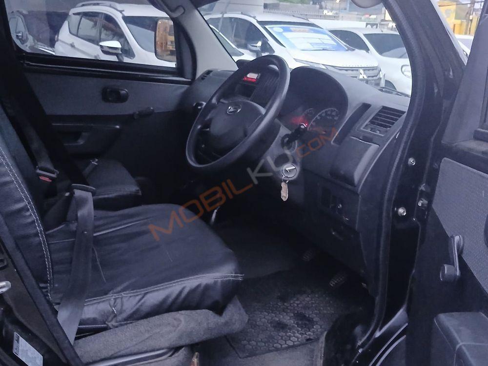 https://mobilku.s3.ap-southeast-3.amazonaws.com/ads/1000/eeea3938-35c3-4b4b-9aa5-1bb6fba5cfe8.jpeg