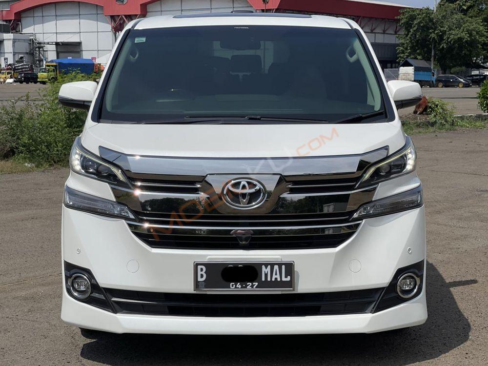 Mobil Toyota Vellfire 2017
