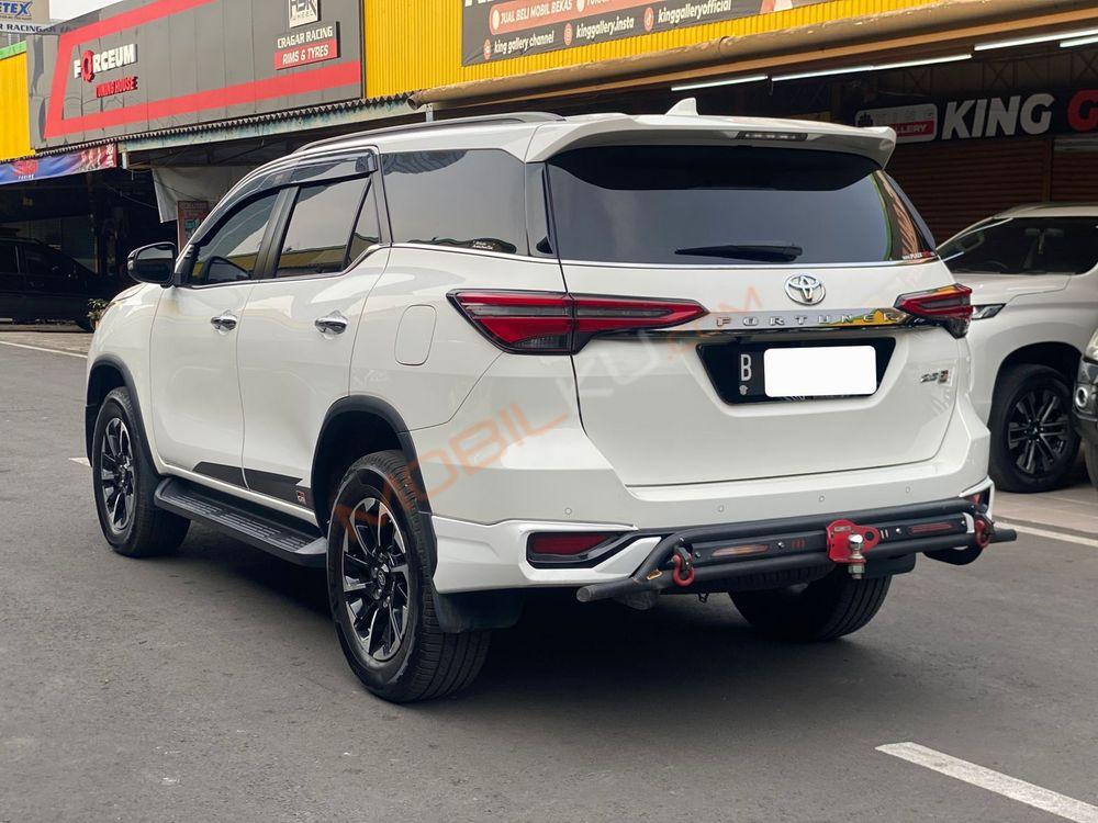 Mobil Toyota Fortuner 2022