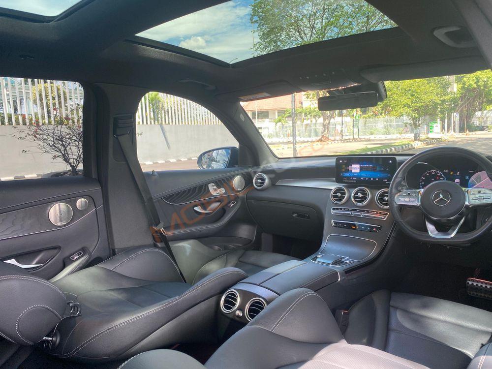 Mobil Mercedes-Benz GLC 2022