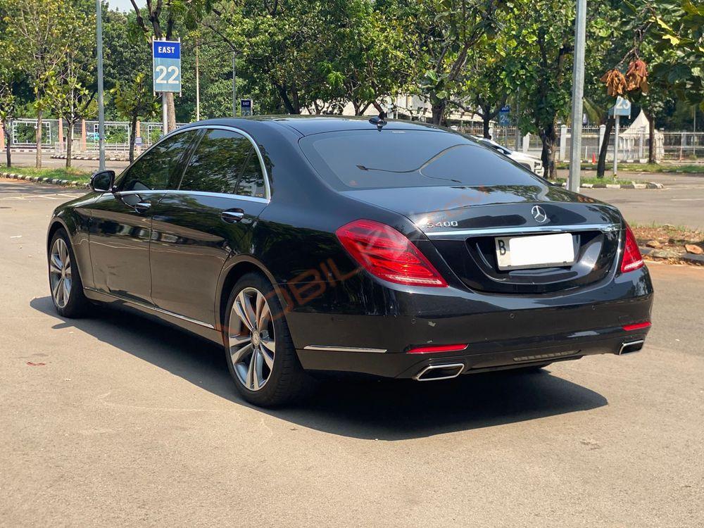 Mobil Mercedes-Benz S-Class 2015
