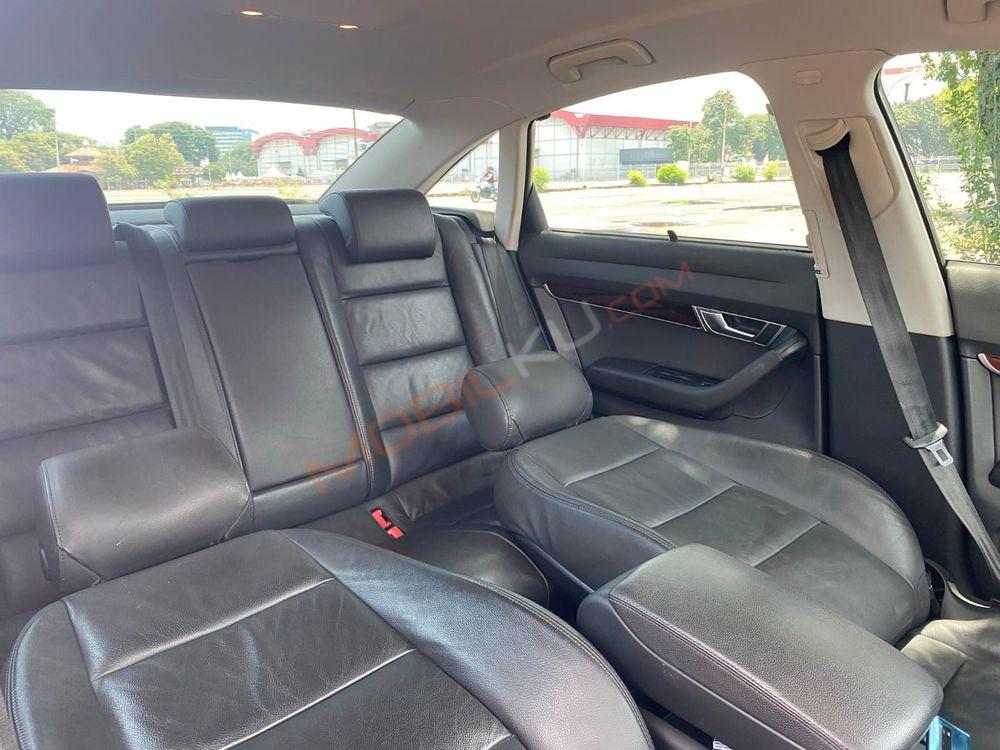Mobil Audi A6 2011