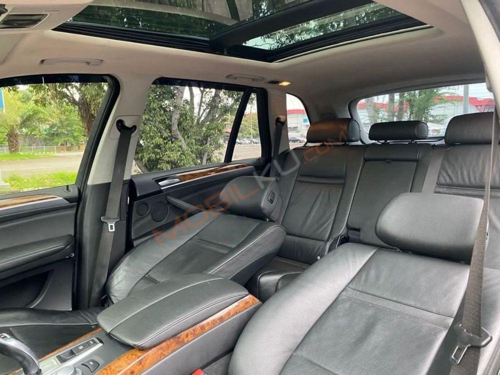 Mobil BMW X5 2008