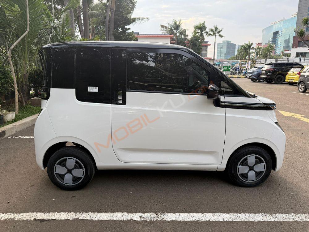 Mobil Wuling Air EV 2022