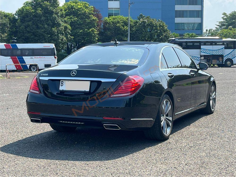 Mobil Mercedes-Benz S-Class 2015