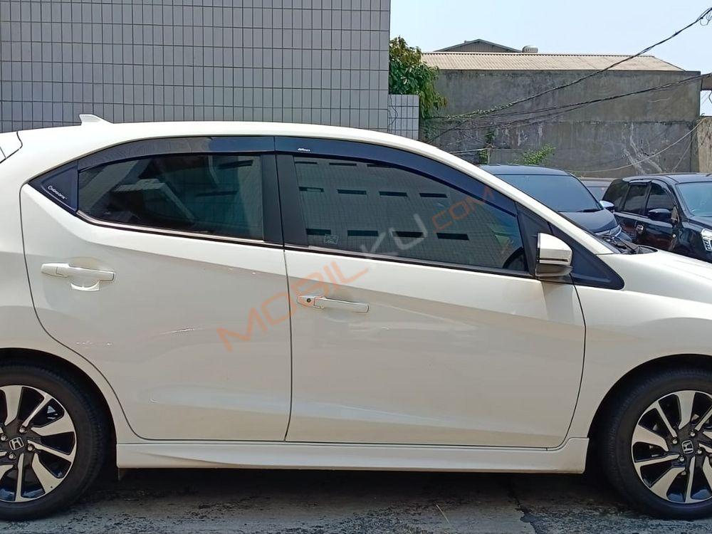https://mobilku.s3.ap-southeast-3.amazonaws.com/ads/1000/f7dcacda-9c8b-4e85-89c9-3aedc2a005fb.jpeg