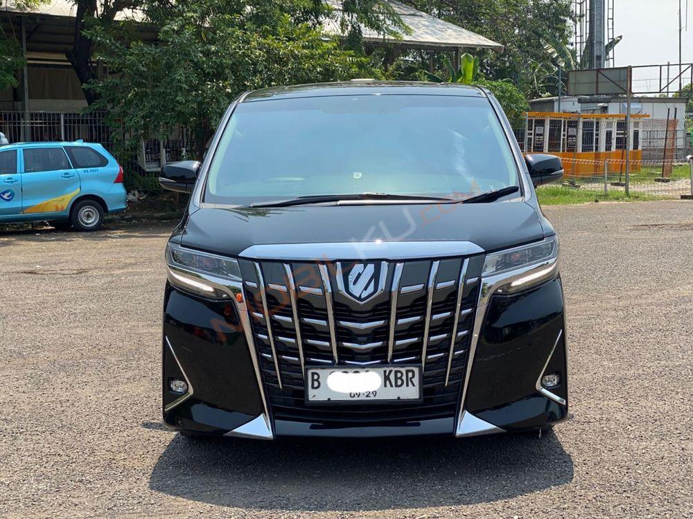 Mobil Toyota Alphard 2019