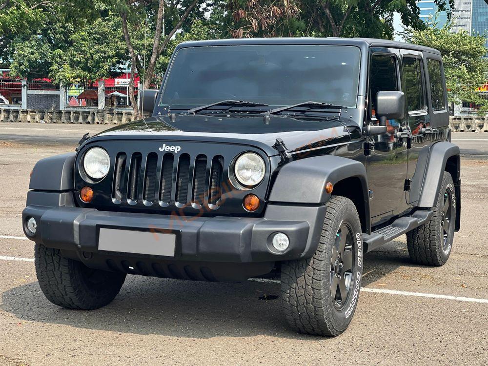 Mobil Jeep Wrangler 2011