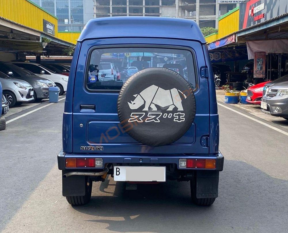 Mobil Suzuki Katana 2004