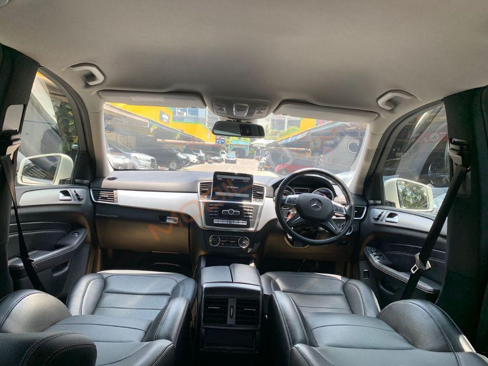 Mobil Mercedes-Benz ML 2013
