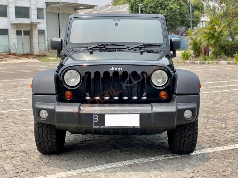 Mobil Jeep Wrangler 2011