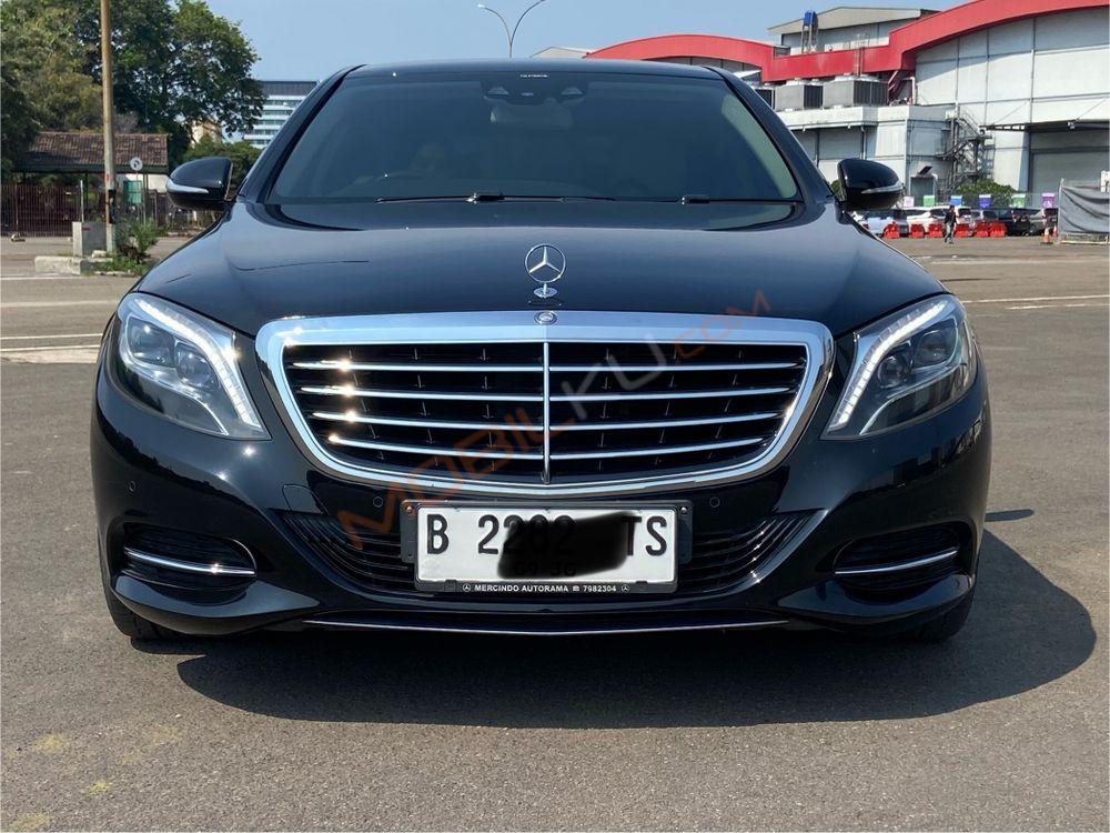 Mobil Mercedes-Benz S-Class 2015