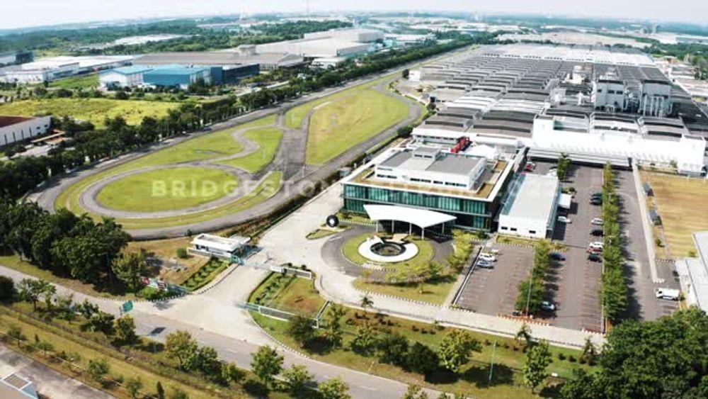 https://mobilku.s3.ap-southeast-3.amazonaws.com/news/1000/056220eb-4467-4969-8d62-b27f4c52ea18.jpeg