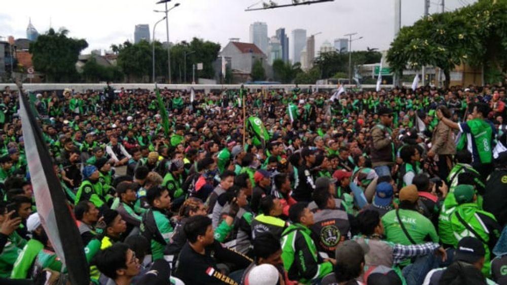 https://mobilku.s3.ap-southeast-3.amazonaws.com/news/1000/0adbf975-581f-4a08-a13b-fcc8cc331b07.jpeg
