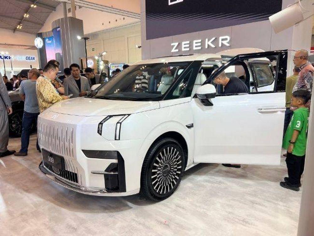 https://mobilku.s3.ap-southeast-3.amazonaws.com/news/1000/1ff0d8e6-b960-4e2c-9f09-abfdb9a9c863.jpeg
