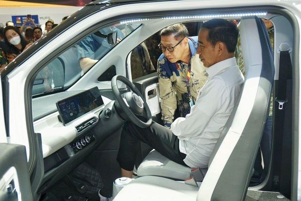 https://mobilku.s3.ap-southeast-3.amazonaws.com/news/1000/2844d872-478f-4b01-8d91-cfd7f3c18fa7.jpeg